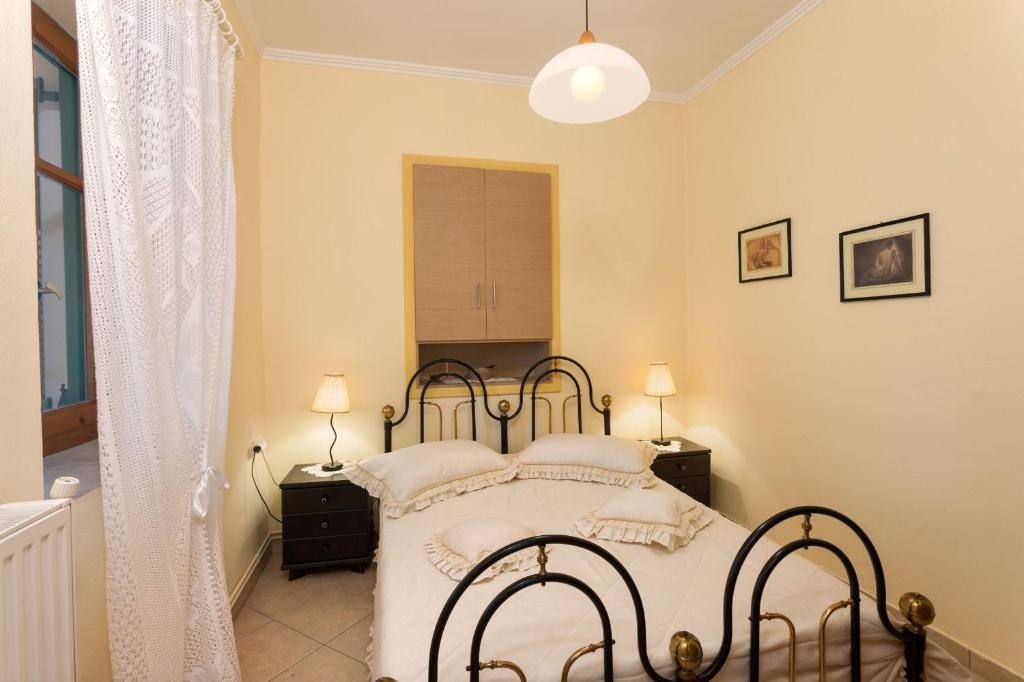 Leandros Private House Near Shipwreck Beach room 3
